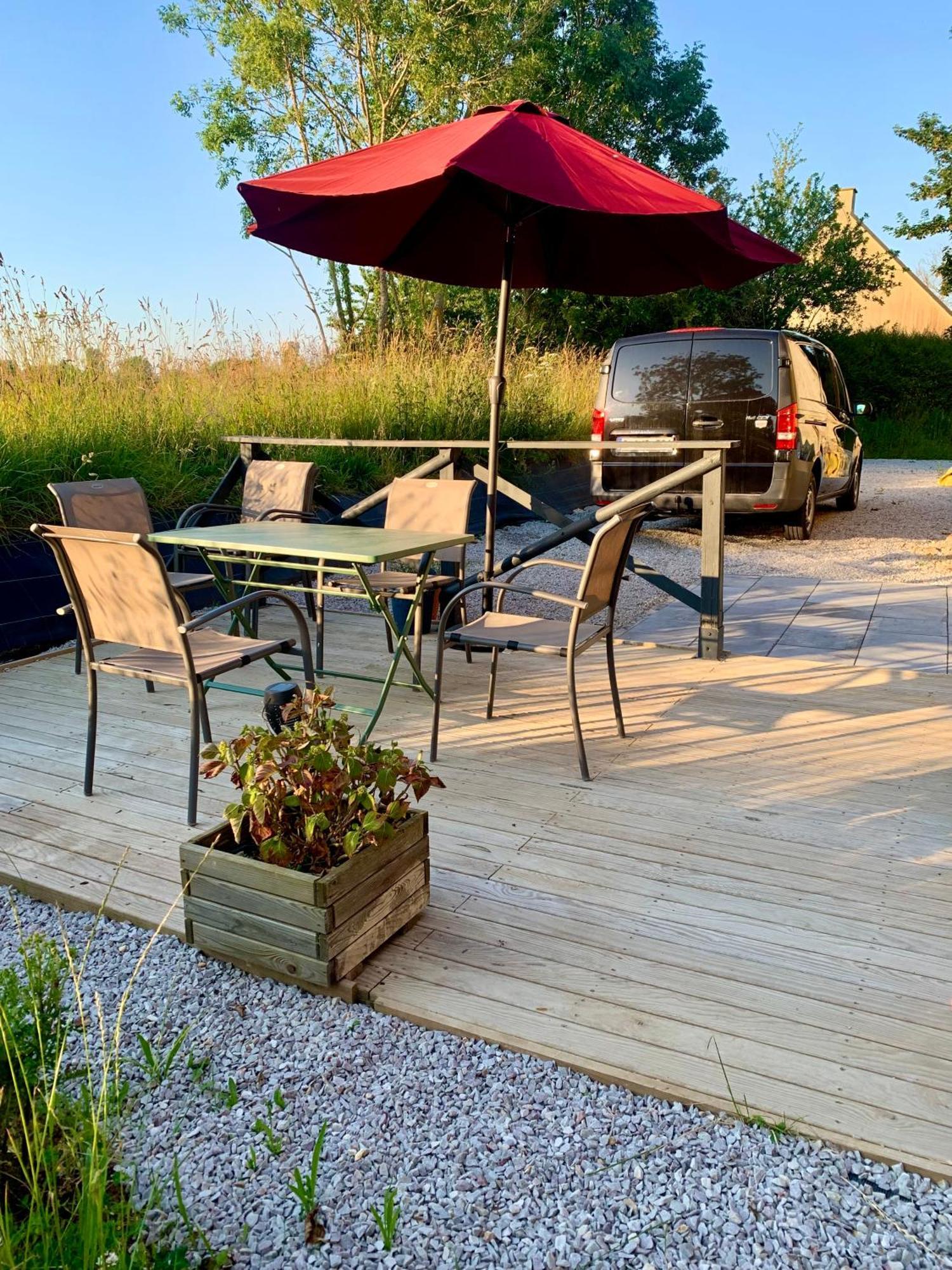 Comfortable House For 6 Guests In Saint-Come-Du-Mont Villa Bagian luar foto